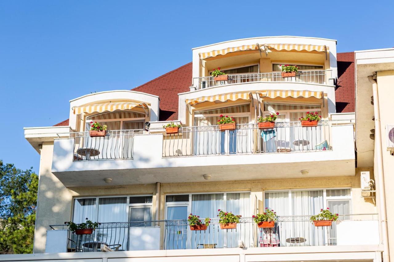 Helios Hotel Balčik Exteriér fotografie