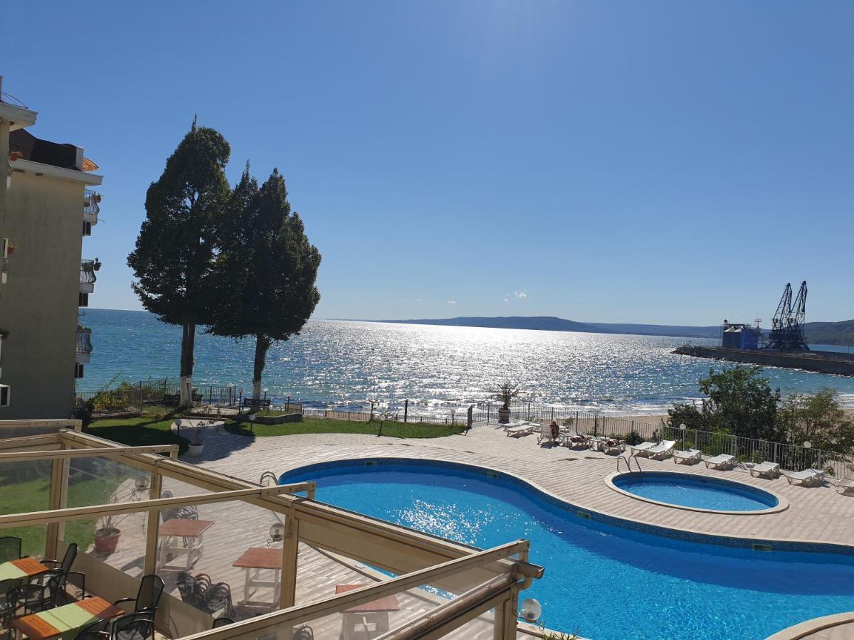 Helios Hotel Balčik Exteriér fotografie