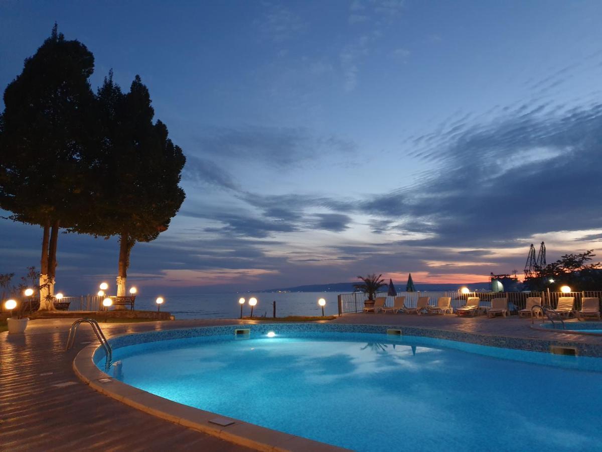 Helios Hotel Balčik Exteriér fotografie